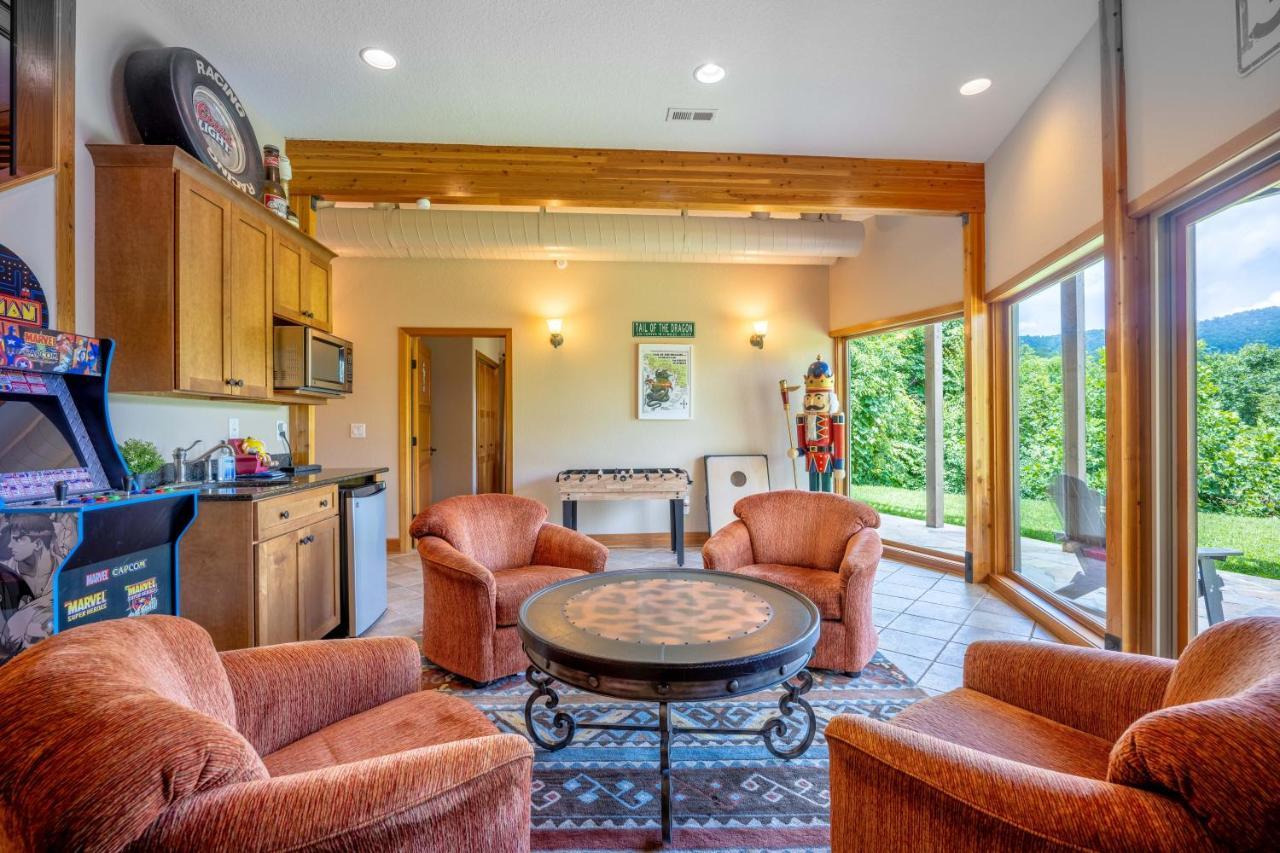 --Mountain Chalet Getaway With Breathtaking View Next To Tail Of Dragon-- Robbinsville Exterior foto