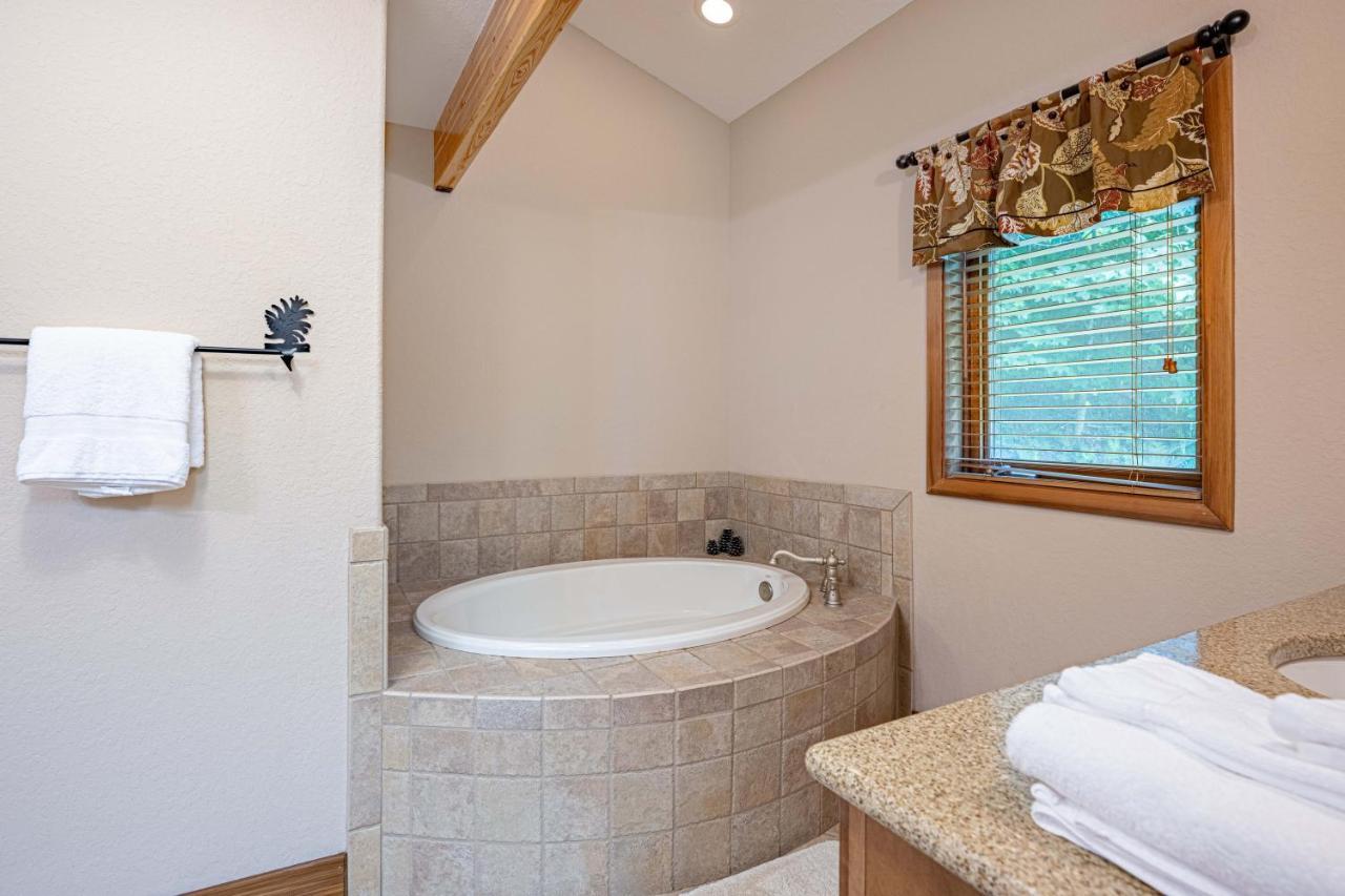 --Mountain Chalet Getaway With Breathtaking View Next To Tail Of Dragon-- Robbinsville Exterior foto